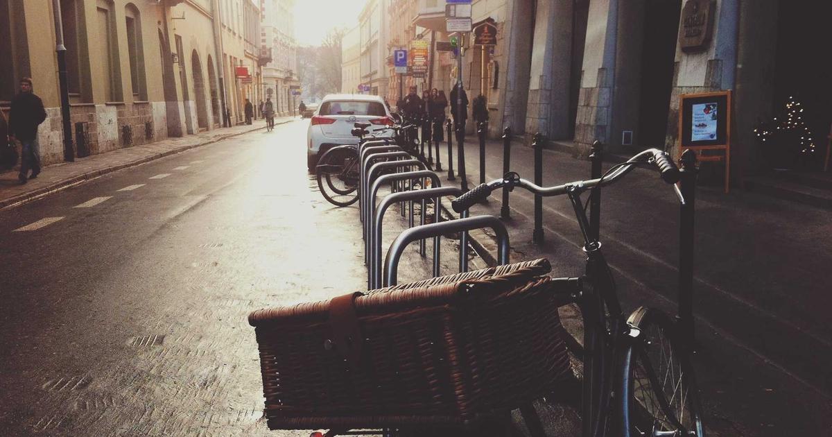 AI Brainstorming Tools: Spark Original Ideas Faster - AI Tools & Reviews